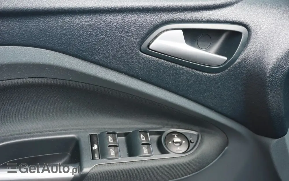 FORD C-MAX 1.6 TDCi Start-Stop-System SYNC Edition