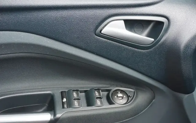 FORD C-MAX 1.6 TDCi Start-Stop-System SYNC Edition