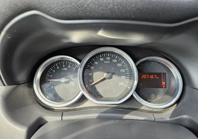 DACIA Duster 1.6 SCe Laureate 4x4 S&S