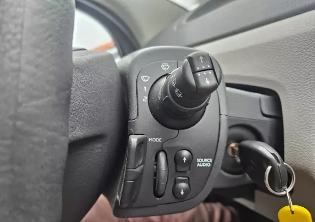 RENAULT Modus 1.2 16V Authentique