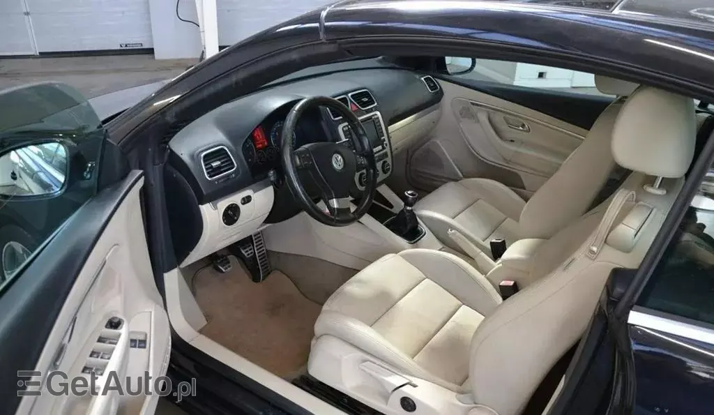 VOLKSWAGEN Eos 
