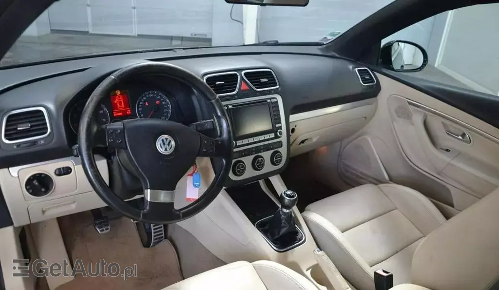 VOLKSWAGEN Eos 