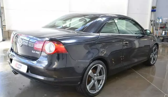 VOLKSWAGEN Eos 
