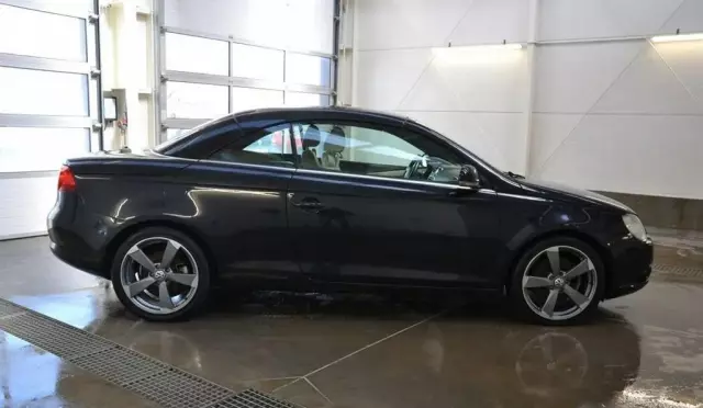 VOLKSWAGEN Eos 