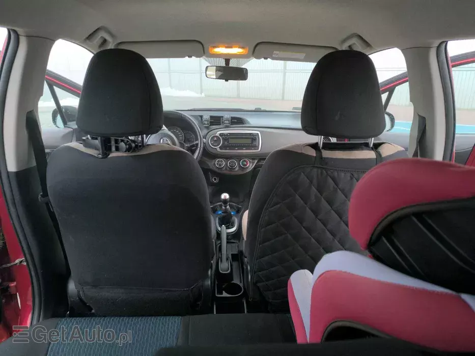 TOYOTA Yaris 