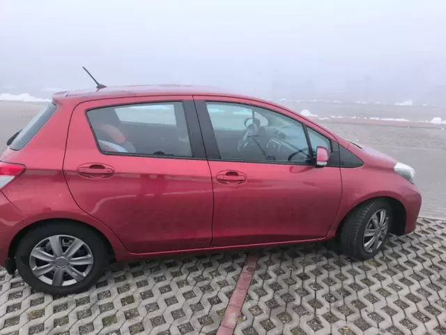 TOYOTA Yaris 