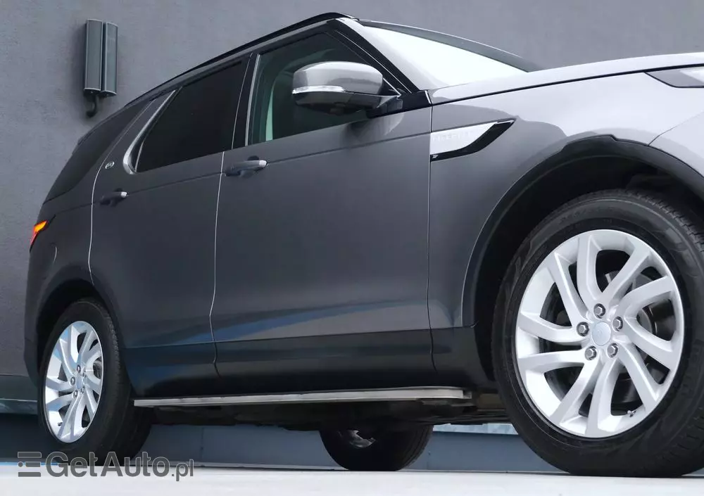 LAND ROVER Discovery V 2.0 SD4 HSE Luxury