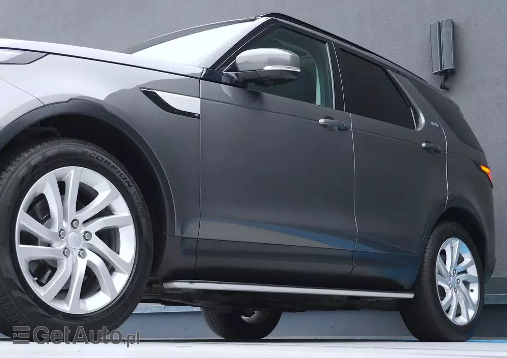 LAND ROVER Discovery V 2.0 SD4 HSE Luxury