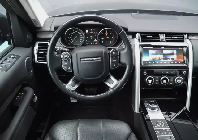 LAND ROVER Discovery V 2.0 SD4 HSE Luxury