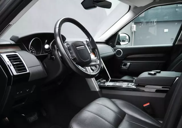 LAND ROVER Discovery V 2.0 SD4 HSE Luxury