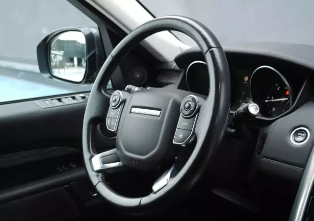 LAND ROVER Discovery V 2.0 SD4 HSE Luxury