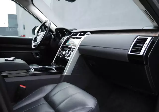 LAND ROVER Discovery V 2.0 SD4 HSE Luxury