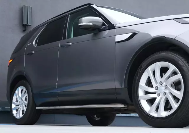 LAND ROVER Discovery V 2.0 SD4 HSE Luxury