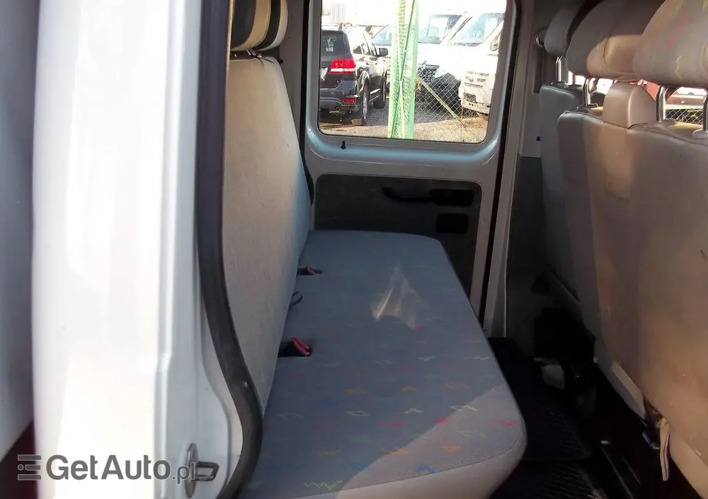 VOLKSWAGEN Transporter T5 