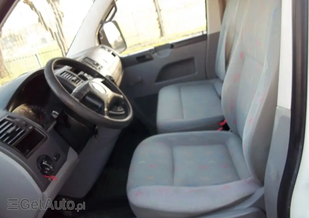 VOLKSWAGEN Transporter T5 