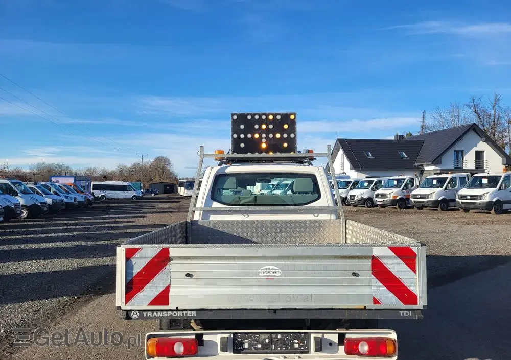 VOLKSWAGEN Transporter t5 lift doka super stan klima tablica świetlna 