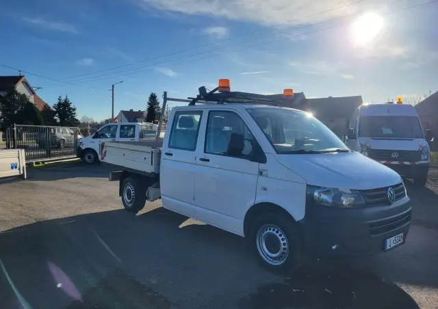 VOLKSWAGEN Transporter t5 lift doka super stan klima tablica świetlna 