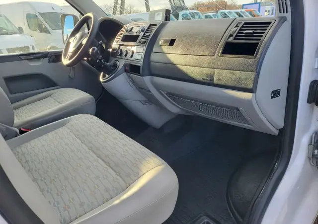 VOLKSWAGEN Transporter t5 lift doka super stan klima tablica świetlna 