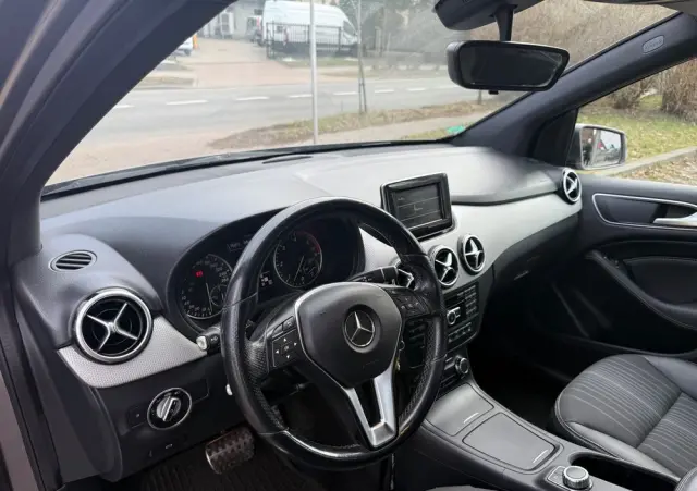MERCEDES-BENZ Klasa B 180 CDI (BlueEFFICIENCY) 7G-DCT