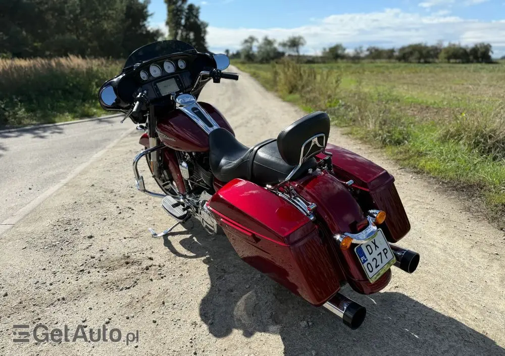 HARLEY-DAVIDSON Touring Street Glide 