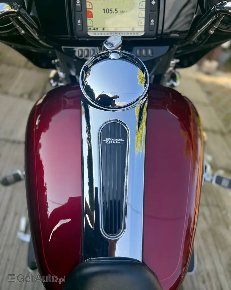 HARLEY-DAVIDSON Touring Street Glide 