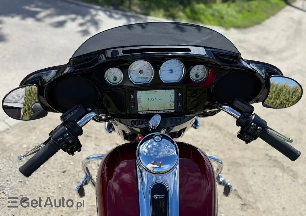 HARLEY-DAVIDSON Touring Street Glide 