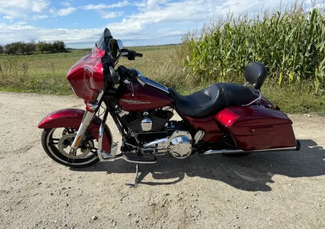 HARLEY-DAVIDSON Touring Street Glide 