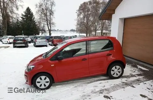 VOLKSWAGEN Up! 