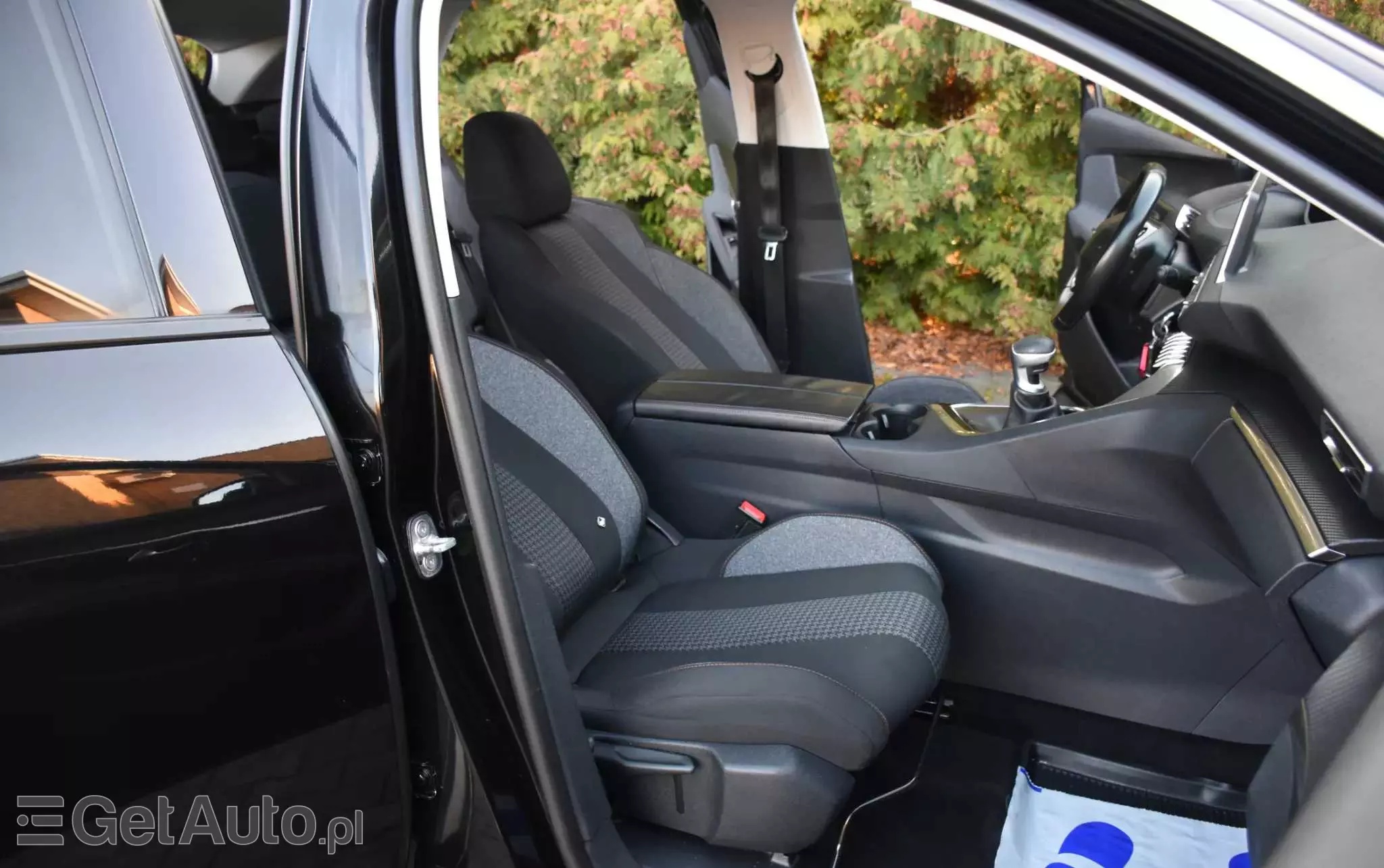 PEUGEOT 3008 BlueHDi 120 Stop & Start Style