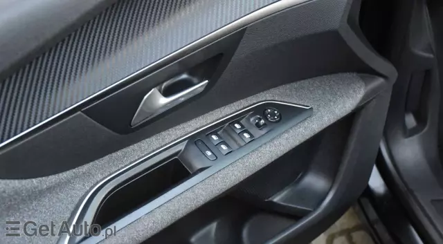 PEUGEOT 3008 BlueHDi 120 Stop & Start Style