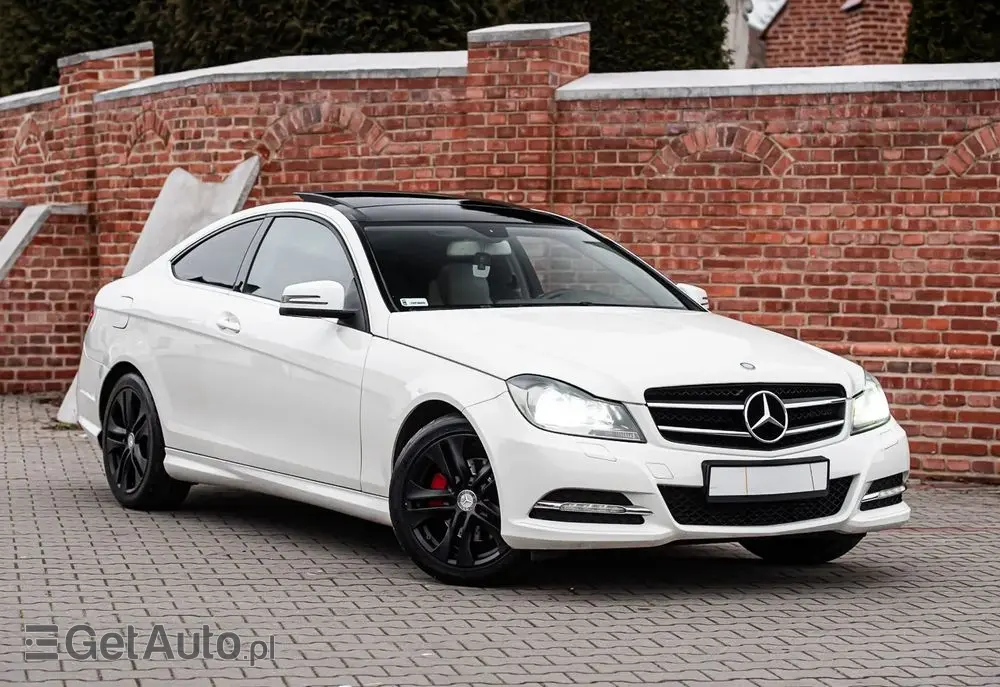 MERCEDES-BENZ Klasa C 250 (BlueEFFICIENCY) 7G-TRONIC