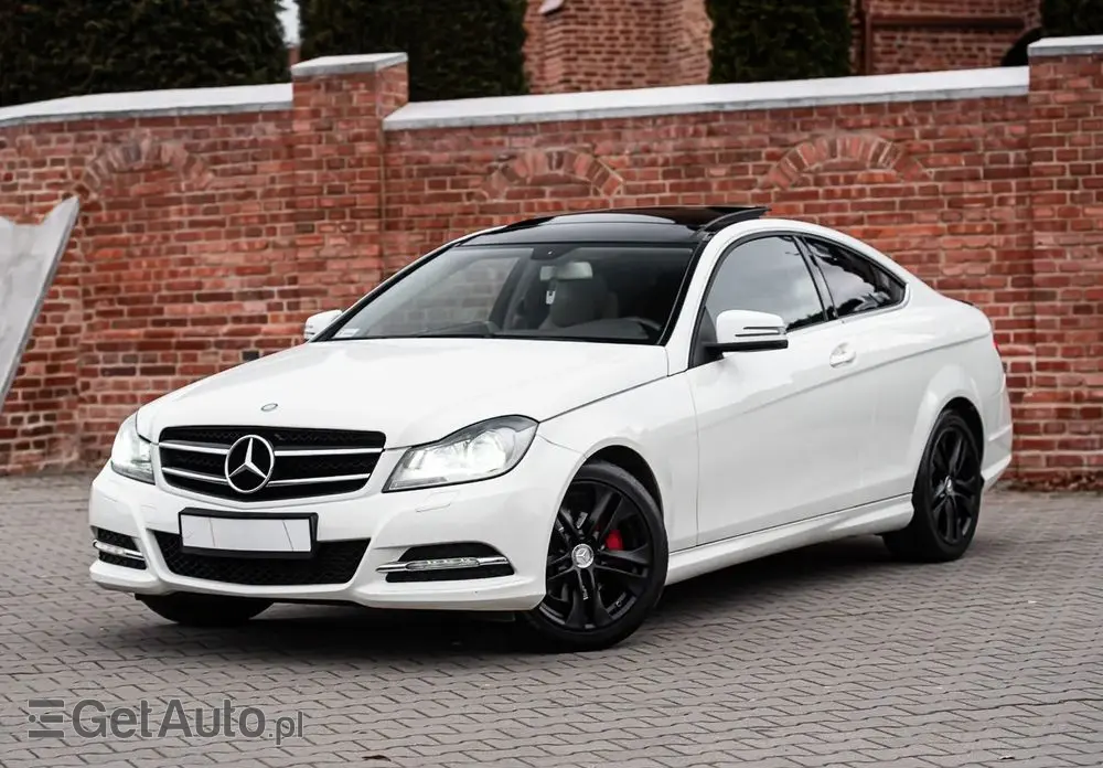 MERCEDES-BENZ Klasa C 250 (BlueEFFICIENCY) 7G-TRONIC