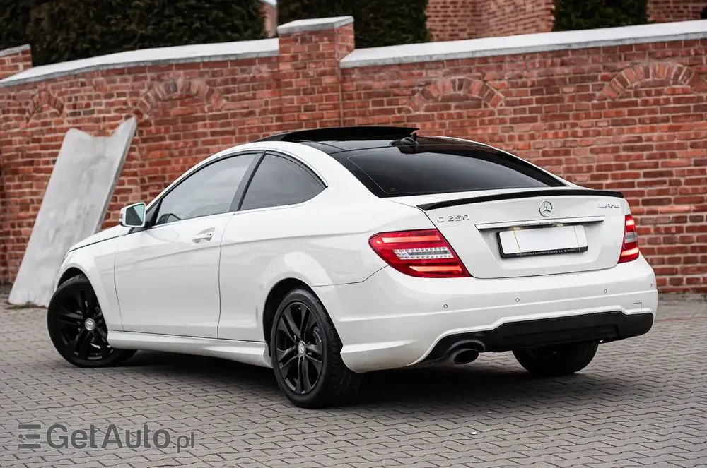 MERCEDES-BENZ Klasa C 250 (BlueEFFICIENCY) 7G-TRONIC