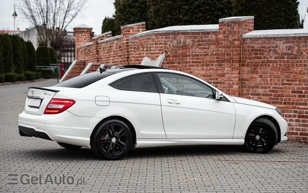 MERCEDES-BENZ Klasa C 250 (BlueEFFICIENCY) 7G-TRONIC
