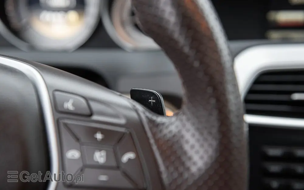 MERCEDES-BENZ Klasa C 250 (BlueEFFICIENCY) 7G-TRONIC