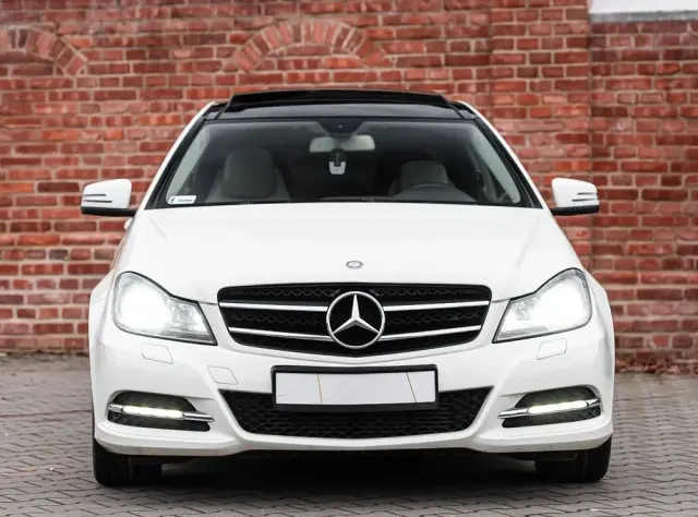 MERCEDES-BENZ Klasa C 250 (BlueEFFICIENCY) 7G-TRONIC