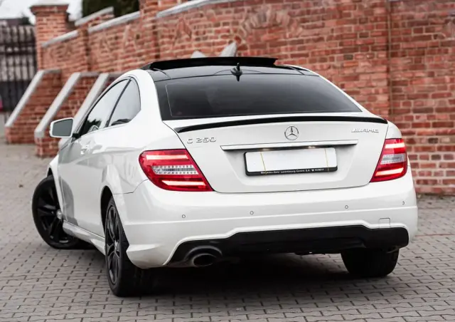 MERCEDES-BENZ Klasa C 250 (BlueEFFICIENCY) 7G-TRONIC