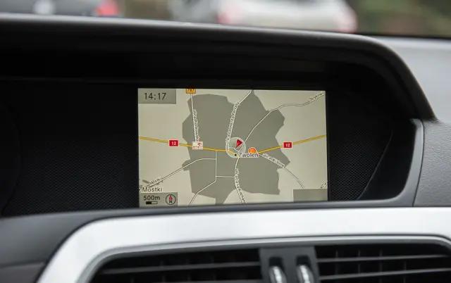 MERCEDES-BENZ Klasa C 250 (BlueEFFICIENCY) 7G-TRONIC