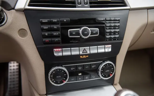 MERCEDES-BENZ Klasa C 250 (BlueEFFICIENCY) 7G-TRONIC