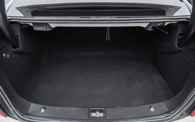 MERCEDES-BENZ Klasa C 250 (BlueEFFICIENCY) 7G-TRONIC