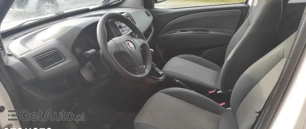 FIAT DOBLO multyat POLSKI SALON 1 WŁASCICIEL 5 OSÓB BEZWYPADKOWY 
