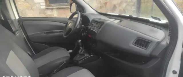 FIAT DOBLO multyat POLSKI SALON 1 WŁASCICIEL 5 OSÓB BEZWYPADKOWY 