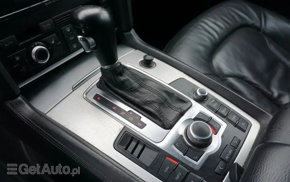 AUDI Q7 3.0 TDI Quattro Tiptronic