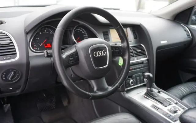 AUDI Q7 3.0 TDI Quattro Tiptronic