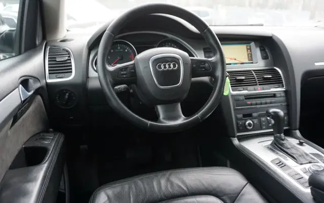 AUDI Q7 3.0 TDI Quattro Tiptronic