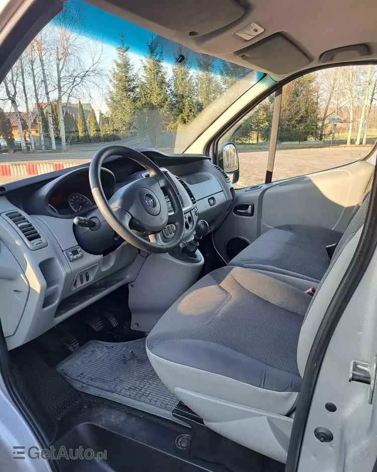 OPEL VIVARO LONG 