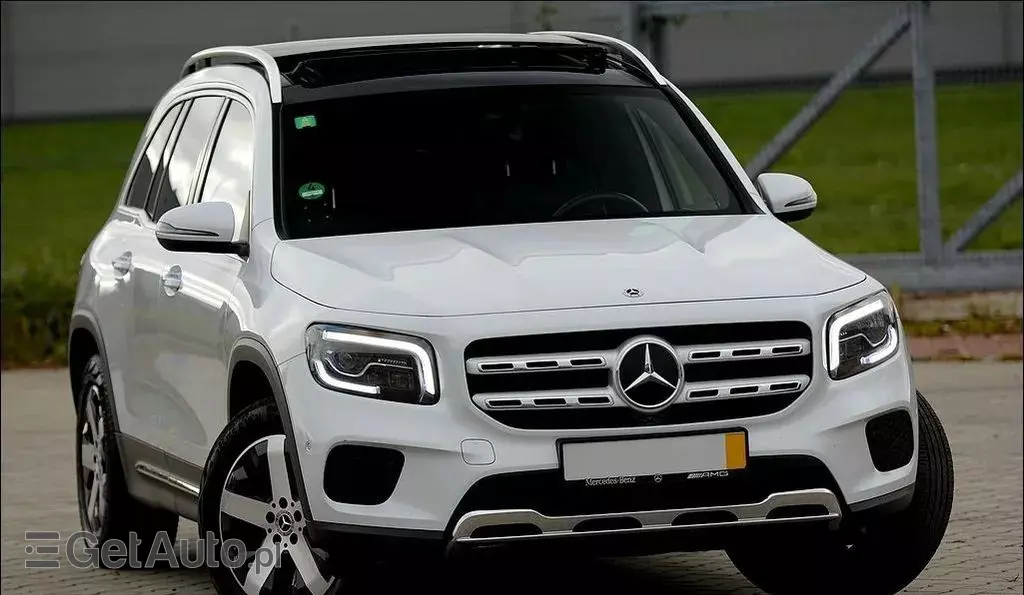 MERCEDES-BENZ Glb 