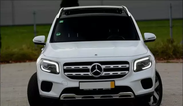 MERCEDES-BENZ Glb 