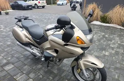 HONDA NTV 650 Deauville 