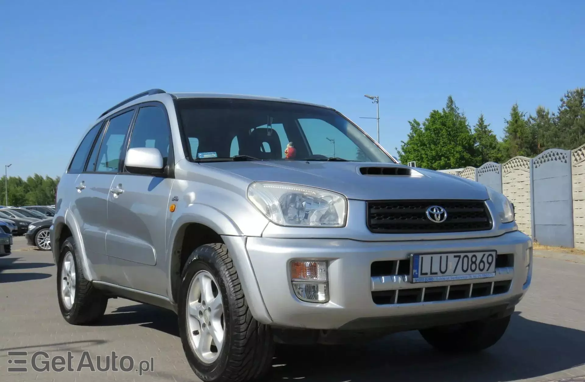 TOYOTA RAV4 